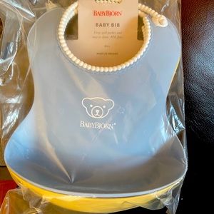 Babybjorn bibs